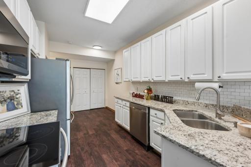 868 Princeton Avenue - Spacious kitchen with many cabinets and new countertops