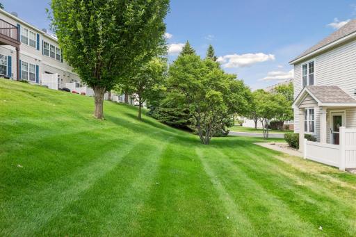 868 Princeton Avenue: Sought-after South-facing End-Unit Townhome with tranquil lawn views & patio in desirable Shakopee, One of The Best Units at PROVIDENCE POINTE.