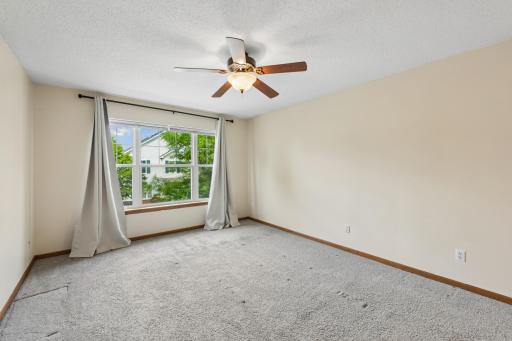 868 Princeton Avenue, Shakopee, MN 55379