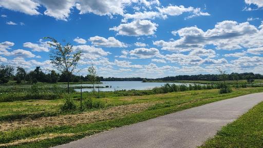 Neighborhood Walking Trails around Uhl Lake
