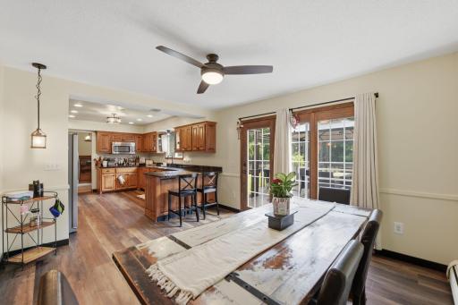 Custom kitchen cabinetry, newer SS appliances.