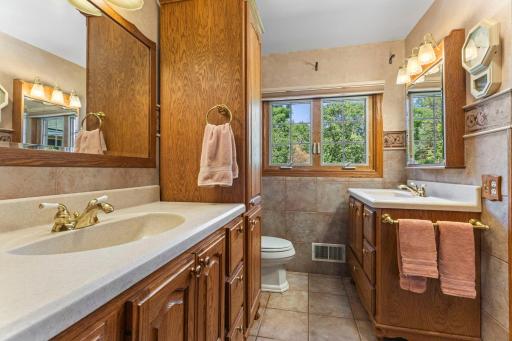 12431 Flintwood Street NW, Coon Rapids, MN 55448