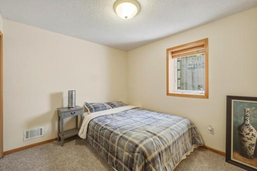 17993_89th_Pl_N_Maple_Grove_MN_55369_USA_031.jpg