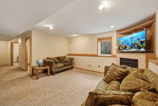 17993_89th_Pl_N_Maple_Grove_MN_55369_USA_030.jpg