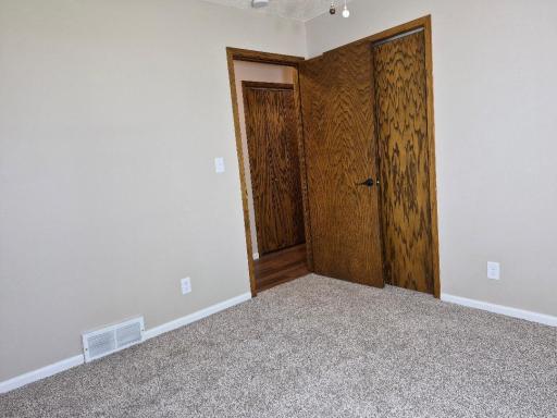 302 Sunrise Lane, Marshall, MN 56258