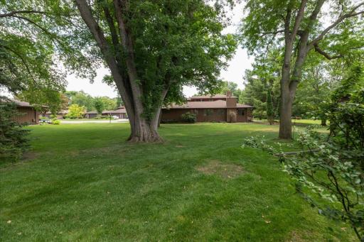 2211 Baihly Court SW, Rochester, MN 55902