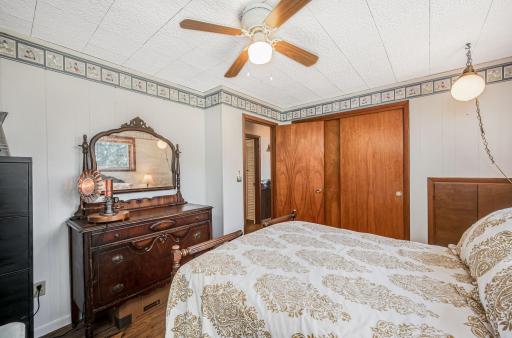 48050 Belgrade Township 193 St Peter MN-43.jpg