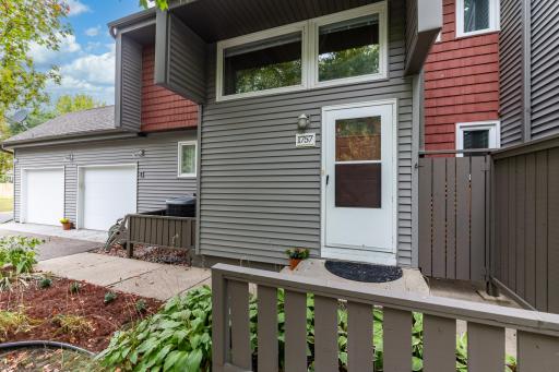 Photo for 1757 Bluebill Drive, Saint Paul, MN 55122 - listing #7091922 Welcome to this stunning end-unit townhome that offers the rare combination of space, privacy, and natural light. The true standout is the unique private fenced backyard—an uncommon find for townhome living in Eagan.