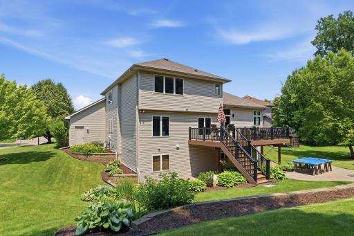 1668 Lakeland Circle, Hugo, MN 55038