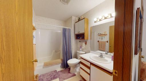 1845 Greenwood Drive, Albert Lea, MN 56007