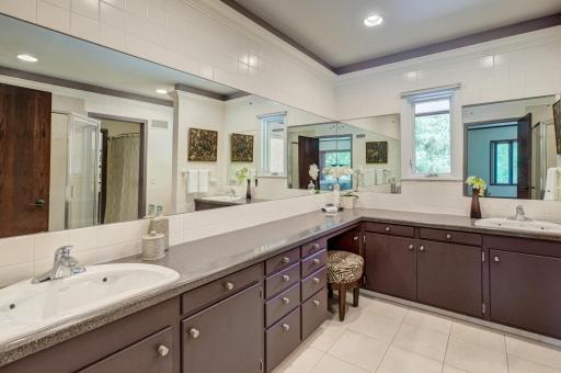 19 Dove Lane, North Oaks, MN 55127