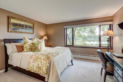19 Dove Lane, North Oaks, MN 55127