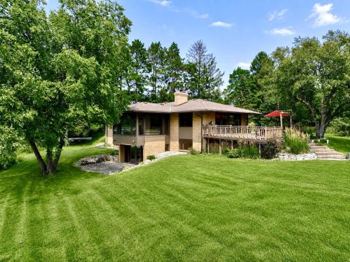19 Dove Lane, North Oaks, MN 55127