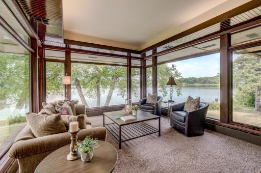 19 Dove Lane, North Oaks, MN 55127