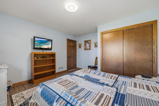 1402 Brophy Park Road NW, Alexandria, MN 56308