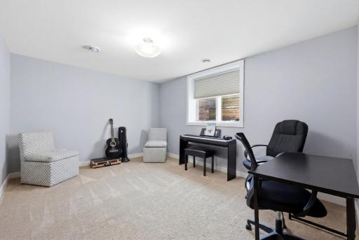 4186 Furnberg Place S, Fargo, ND 58104
