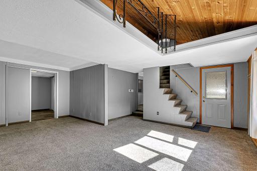 20 2nd Avenue SE, Saint Joseph, MN 56374