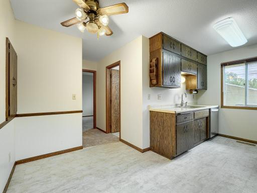 1625 Mclean Avenue, Saint Paul, MN 55106