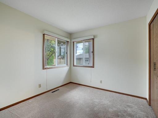 1625 Mclean Avenue, Saint Paul, MN 55106