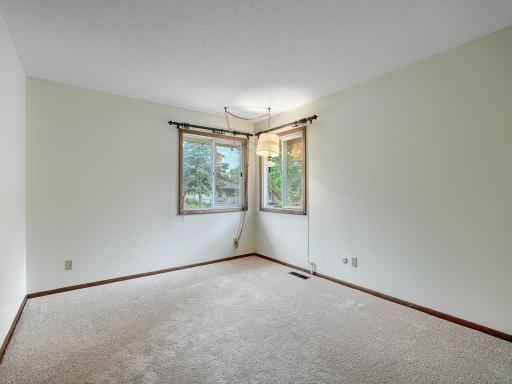 1625 Mclean Avenue, Saint Paul, MN 55106