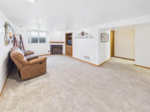 1032 38th Avenue N, Saint Cloud, MN 56303