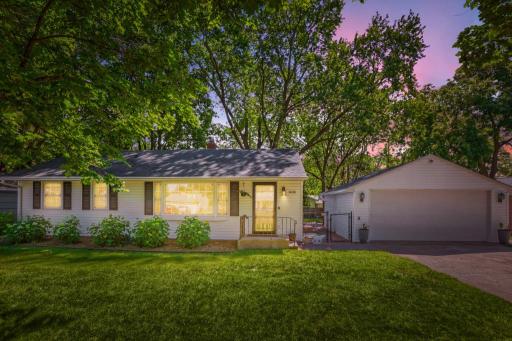 3808 Howard Ave - MLS Sized - 020 - 20 Exterior Front.jpg