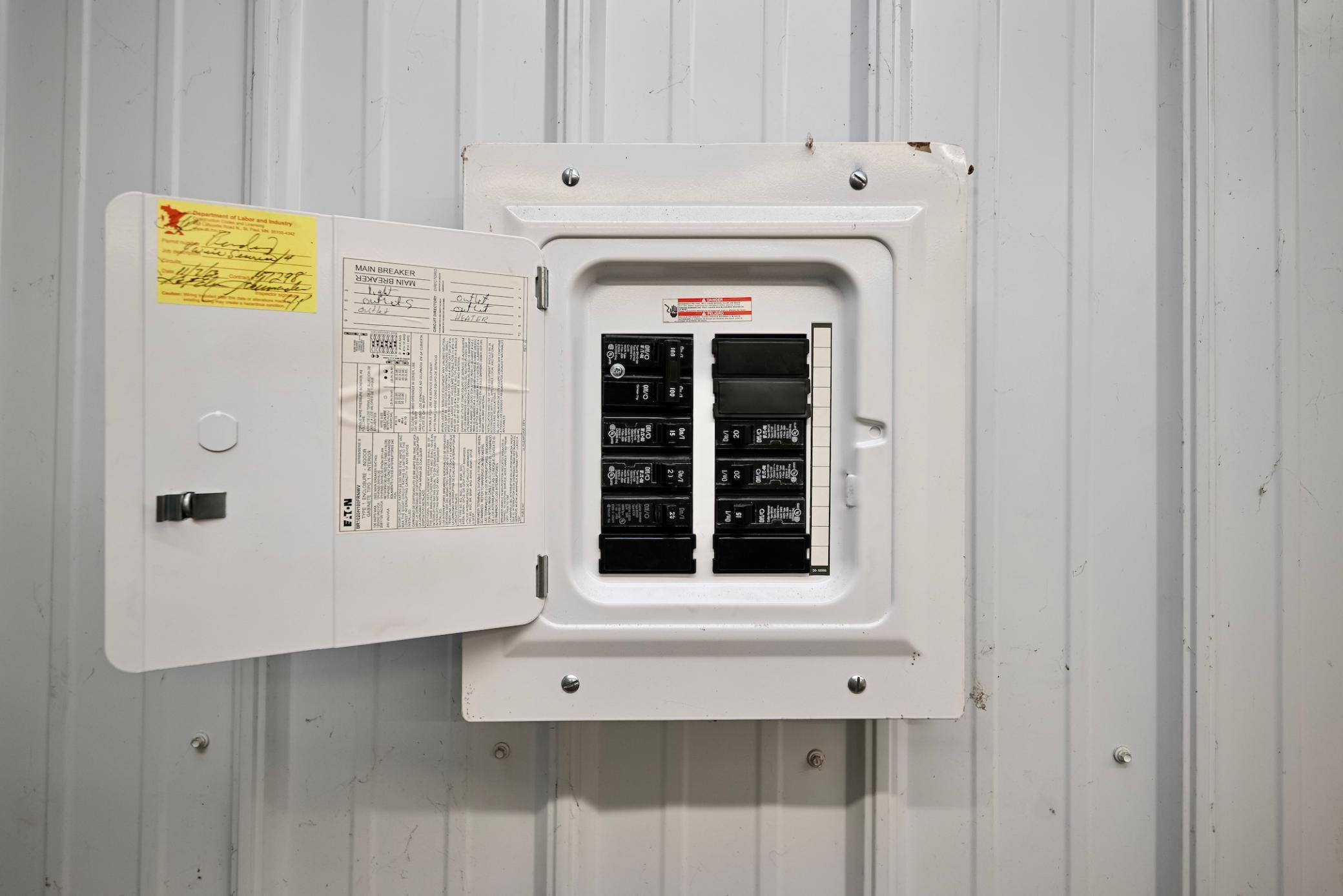 22 Garage Electrical Panel.jpg