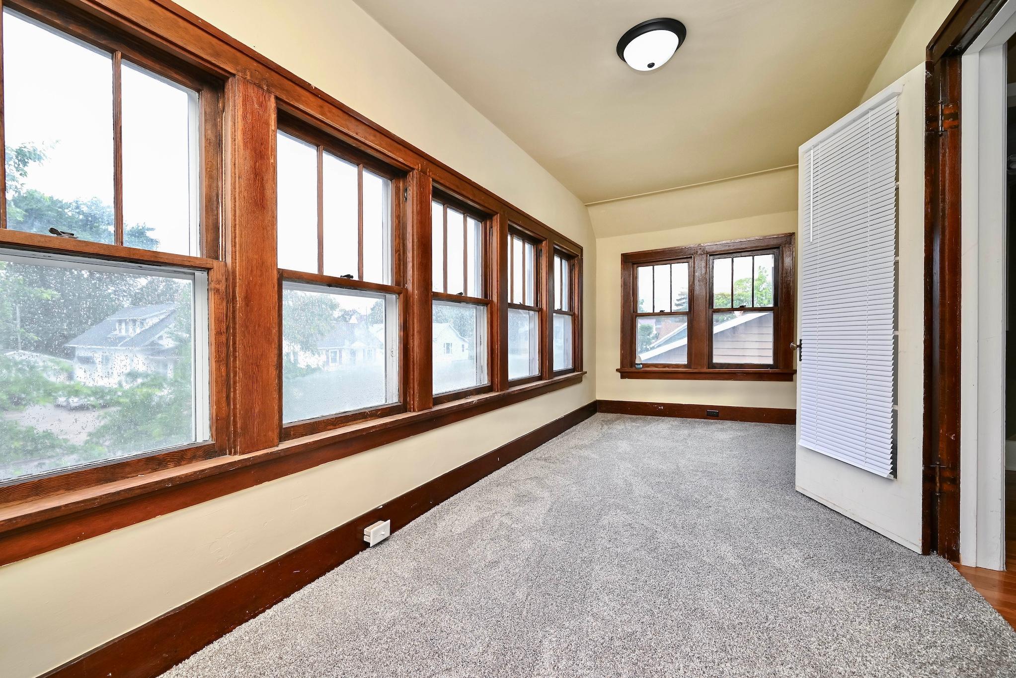 13 UL Primary Sun Porch.jpg