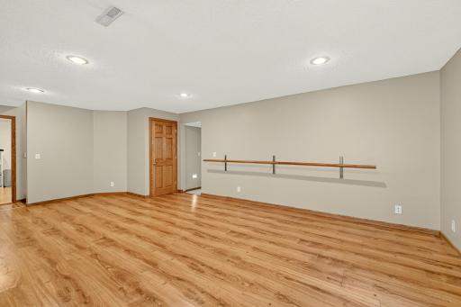 1321 Woodland Drive SW, Rochester, MN 55902