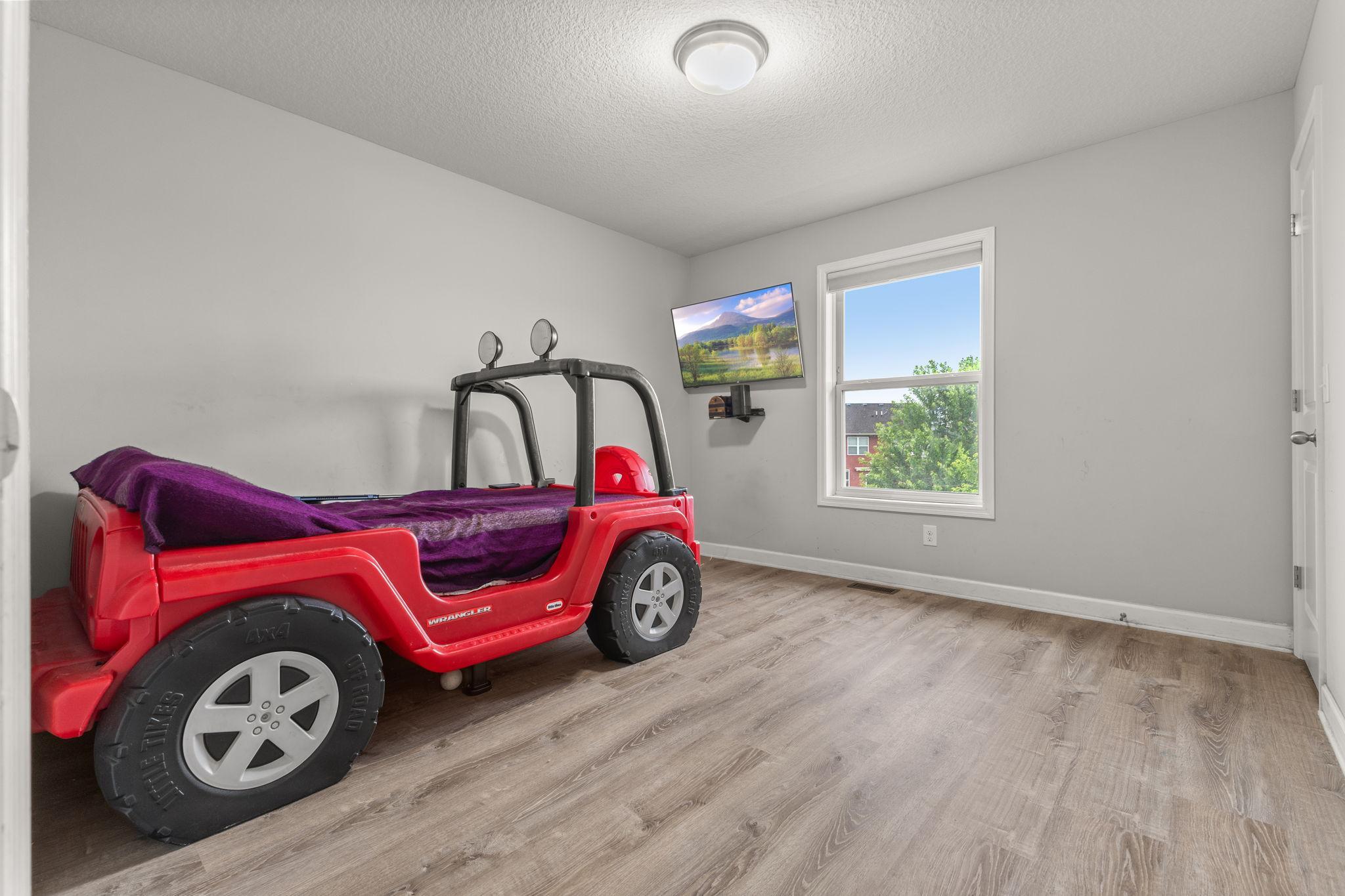 Vivid Spaces_9255 67th St S_28.JPG