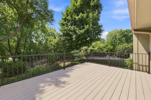 No maintenance deck!