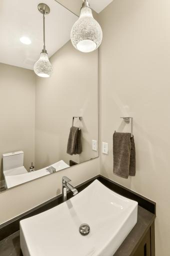 933 Fox Valley Place SW, Rochester, MN 55902