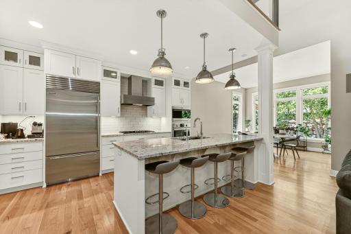 933 Fox Valley Place SW, Rochester, MN 55902