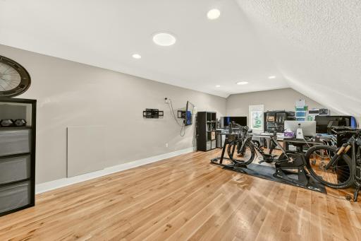 933 Fox Valley Place SW, Rochester, MN 55902