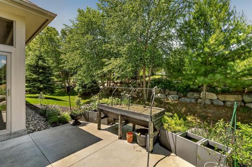 933 Fox Valley Place SW, Rochester, MN 55902