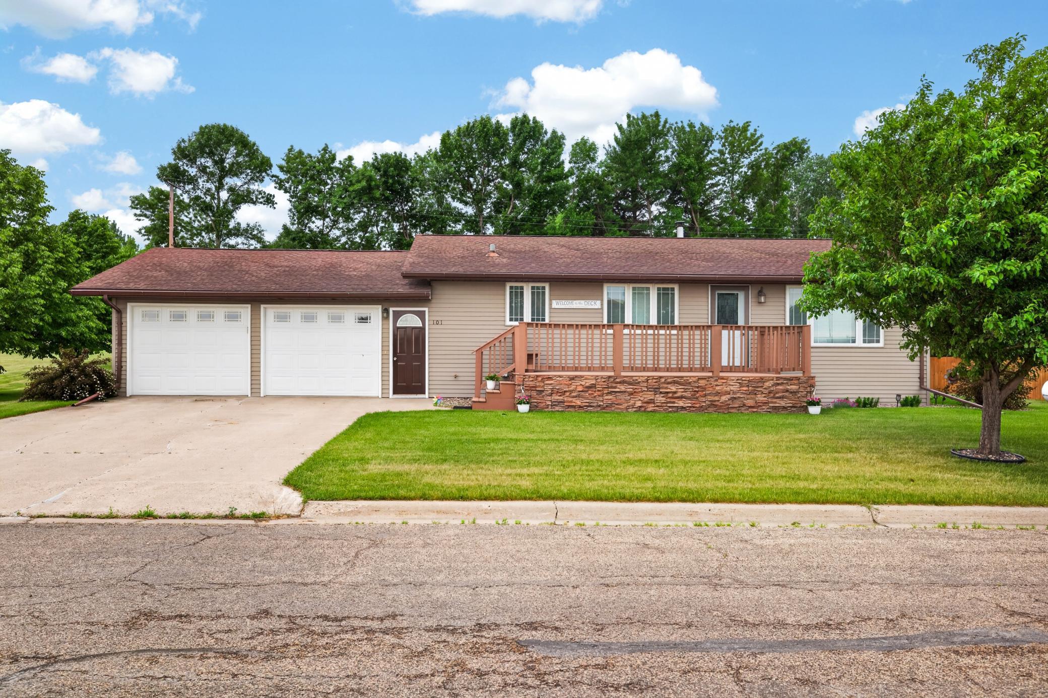 Amdak__101 Grant Street Finley ND_0012.jpg