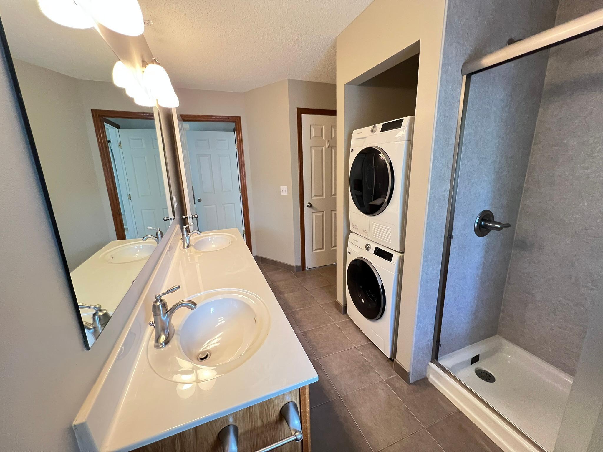 Upper Level Bathroom