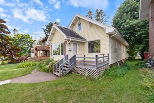 915 Grandview Avenue, Duluth, MN 55812