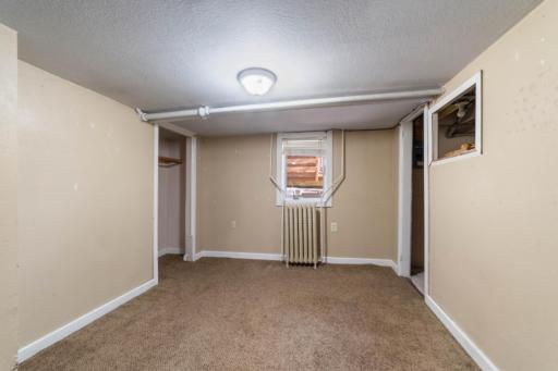 915 Grandview Avenue, Duluth, MN 55812