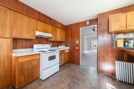 915 Grandview Avenue, Duluth, MN 55812