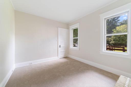 915 Grandview Avenue, Duluth, MN 55812