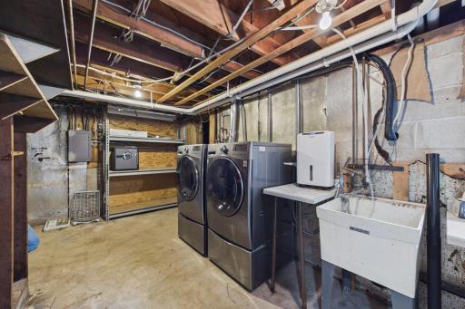 Lower Level Laundry Room-Washer and Dryer Stay