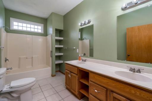 248 Frenzel Drive, Arlington, MN 55307