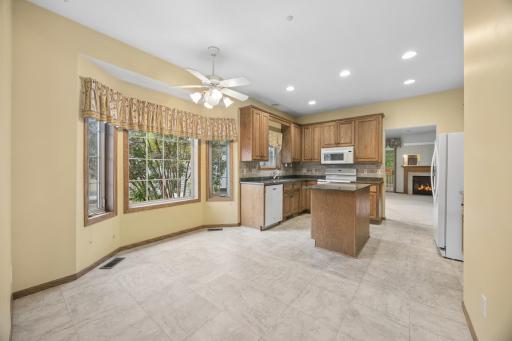 2282 Stephani Court, Saint Paul, MN 55117