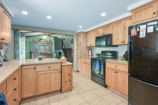 68-web-or-mls-1292 Cty Rd H Interior9.jpeg
