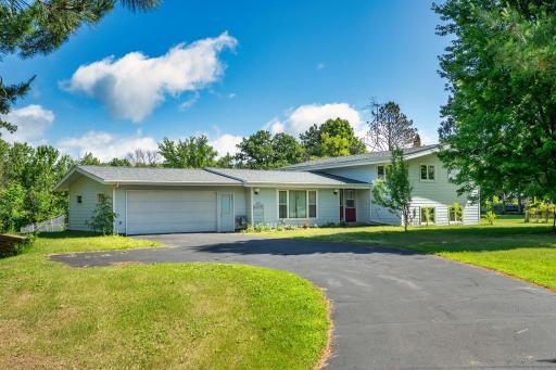 23-web-or-mls-1292 Cty Rd H Exterior-3.jpeg
