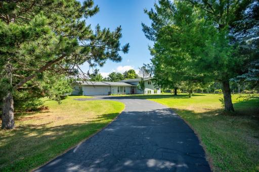 22-web-or-mls-1292 Cty Rd H Exterior-2.jpeg