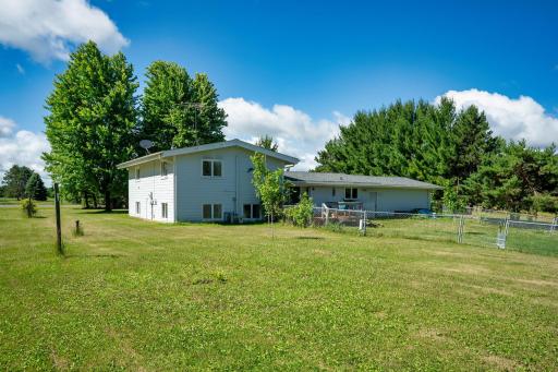 36-web-or-mls-1292 Cty Rd H Exterior-16.jpeg