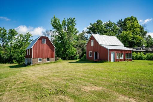 34-web-or-mls-1292 Cty Rd H Exterior-14.jpeg