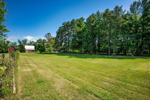 27-web-or-mls-1292 Cty Rd H Exterior-7.jpeg